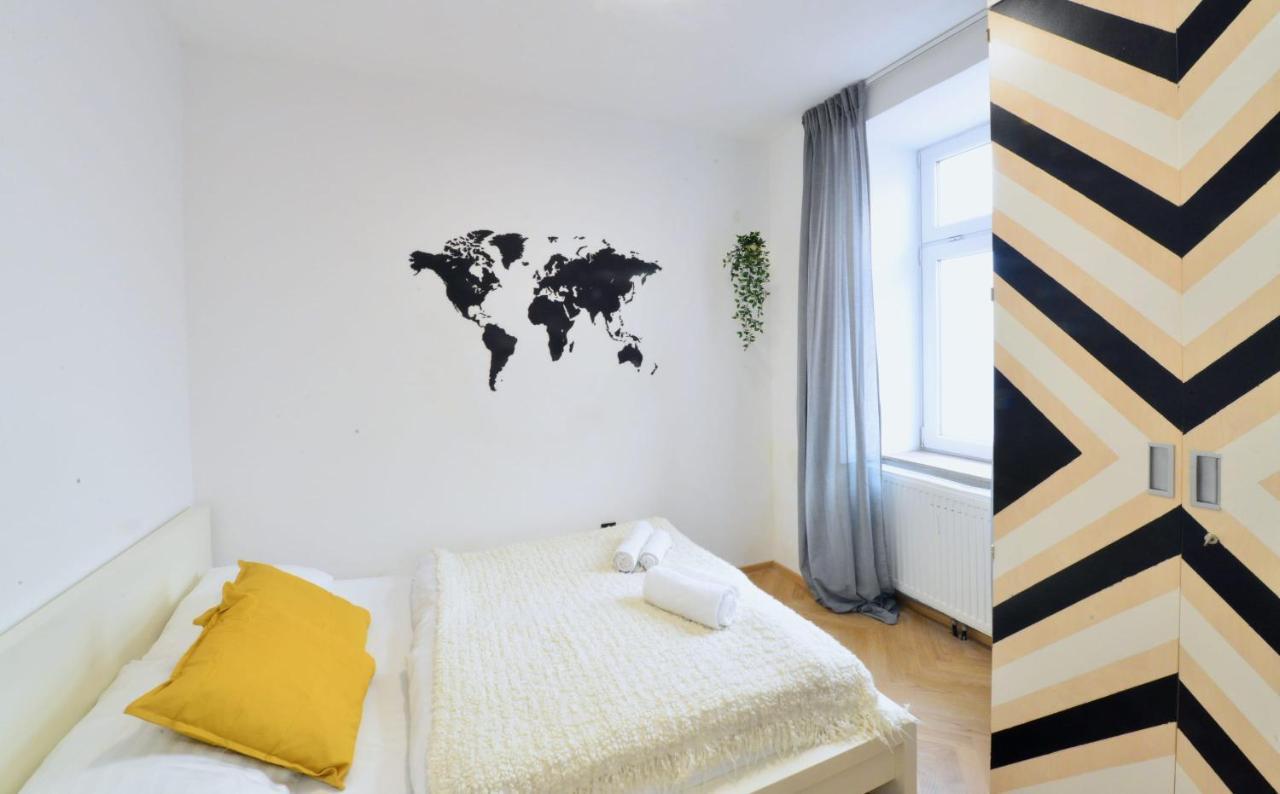 Ferienwohnung Modern Flat With Parking Space Wien Exterior foto