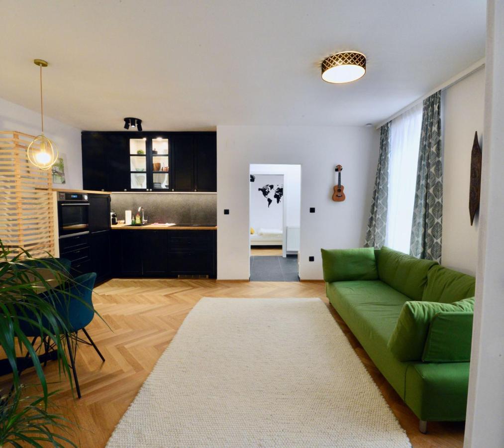 Ferienwohnung Modern Flat With Parking Space Wien Exterior foto