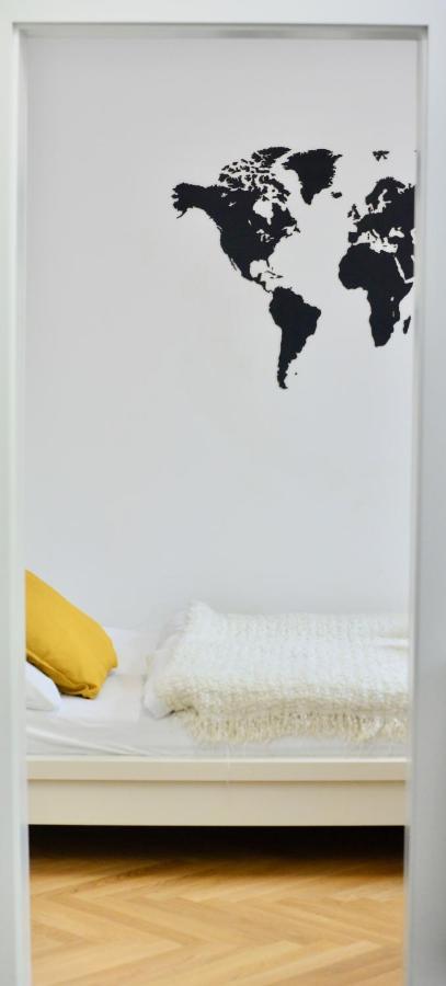 Ferienwohnung Modern Flat With Parking Space Wien Exterior foto