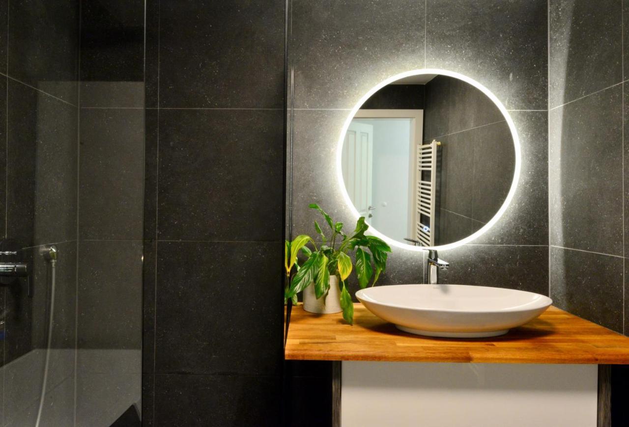 Ferienwohnung Modern Flat With Parking Space Wien Exterior foto
